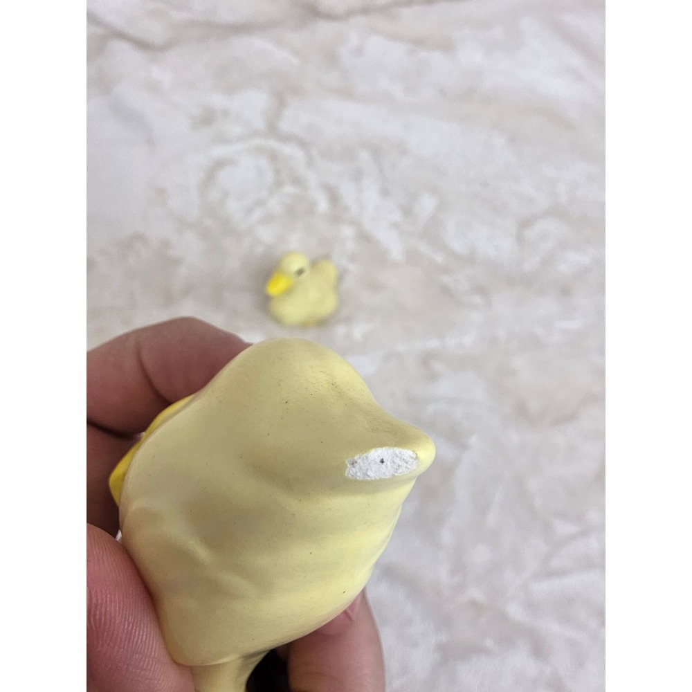 Retro Pair of Ceramic Yellow Goose Figurines Vintage Home Decor Collectible - Picture 8 of 8